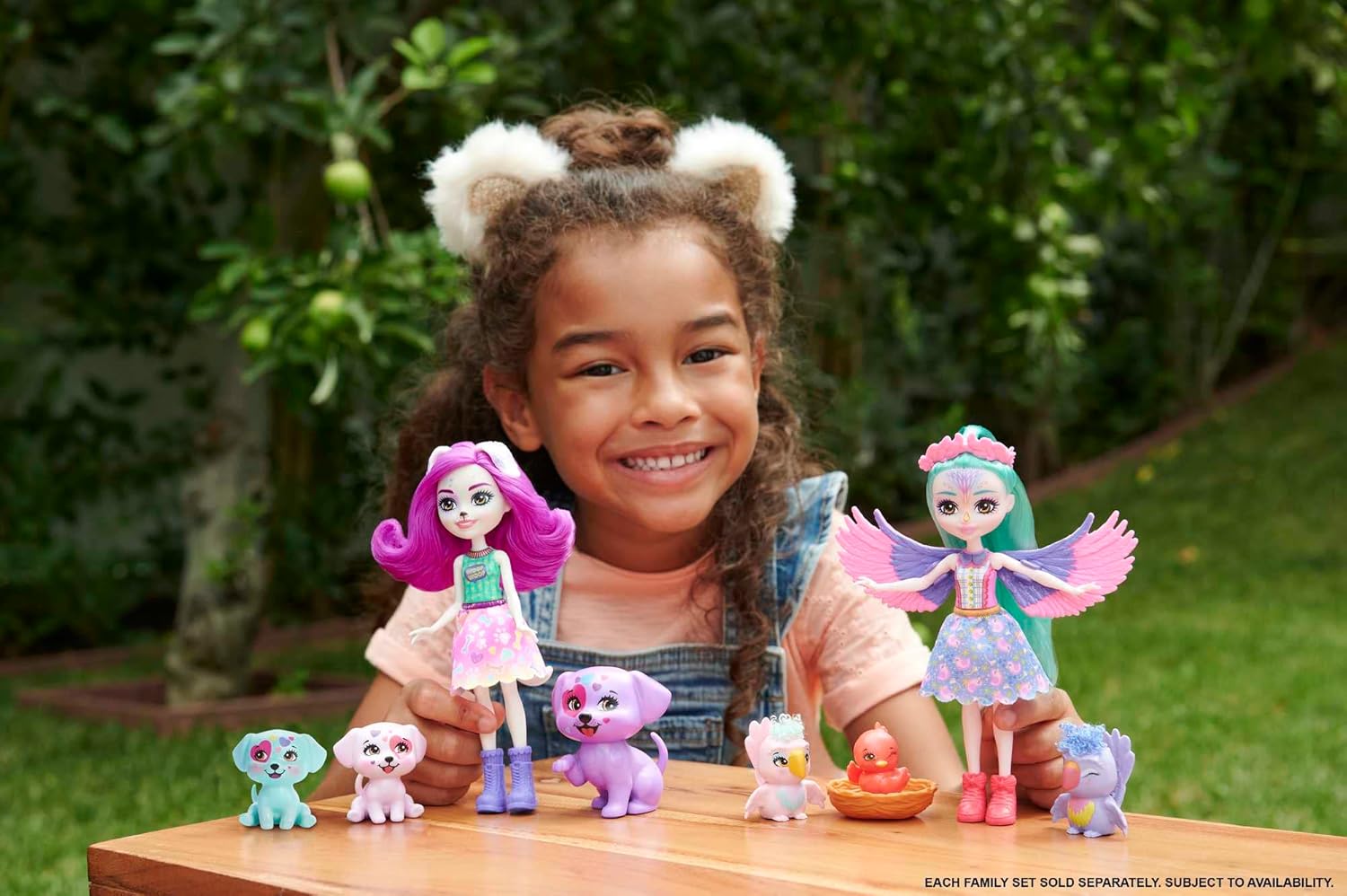 Mattel Enchantimals: Hlavná ulica City Tails - Rodina vrabcov Filia (HKN15)