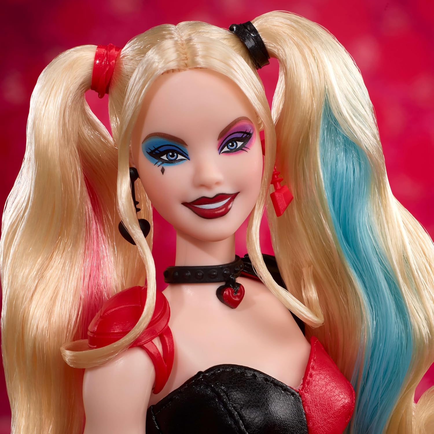 Barbie Signature Harley Quinn – Zberateľská Bábika, Časť DC Batman 85. Výročia (HRM84)